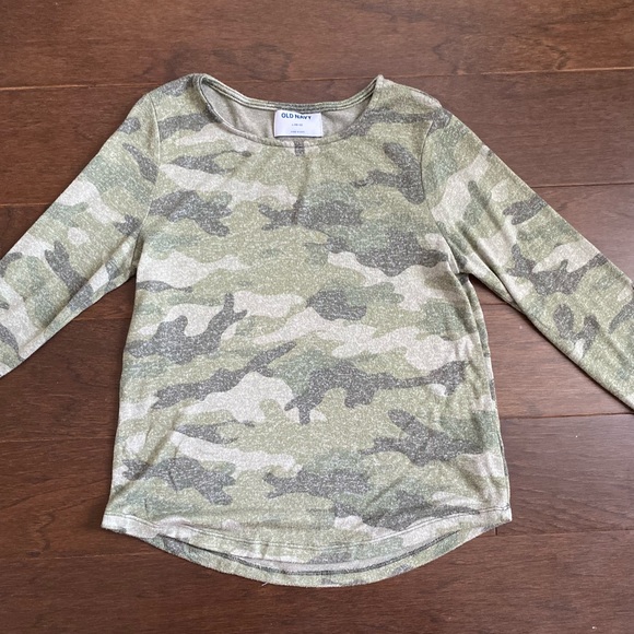 🔥4/$20 Old Navy Green Camo Long Sleeve Tee - Picture 3 of 3